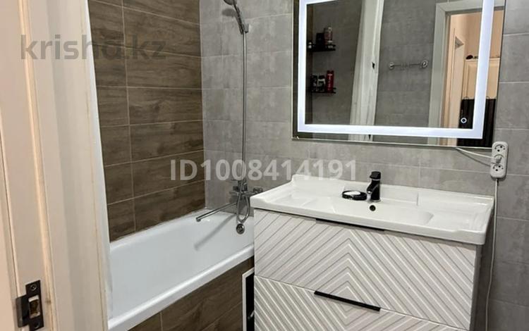 2-комнатная квартира · 40 м² · 8/8 этаж, Аманжол Болекпаева 14 — Жумабаева за 200 000 ₸ в Астане, Сарайшык р-н — фото 17