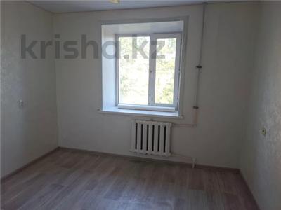 2-комнатная квартира · 40 м² · 4/5 этаж, Майкудук, 14й микрорайон за 8.6 млн ₸ в Караганде, Алихана Бокейханова р-н