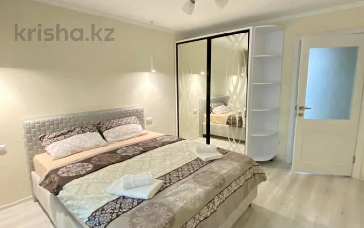 3-комнатная квартира · 120 м² · 14/21 этаж, 17-й мкр, ​17-й микрорайон 6 за 25 000 ₸ в Актау — фото 3
