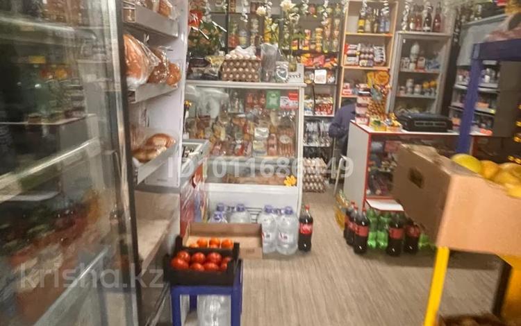Магазины и бутики · 31 м² за 26 млн ₸ в Костанае, 8-й микрорайон — фото 2