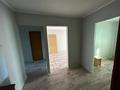 2-бөлмелі пәтер · 54 м² · 5/5 қабат, мкр Строитель 38, бағасы: 150 000 ₸ в Уральске — фото 11