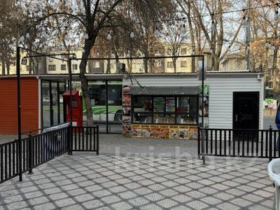 Офисы, салоны красоты, кабинеты и рабочие места, студии · 60 м² за 400 000 ₸ в Шымкенте