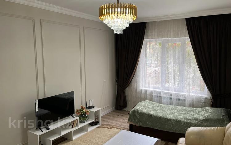 2-комнатная квартира · 90 м² · 1/5 этаж, мкр Верхний Отырар 38 — Рыскулова за 15 000 ₸ в Шымкенте, Туран р-н — фото 2