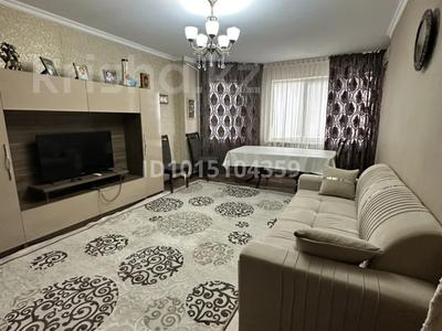 2-бөлмелі пәтер · 77 м² · 7/9 қабат, Алмагүл ш/а. 4, бағасы: 210 000 ₸ в Атырау, мкр. Алмагуль