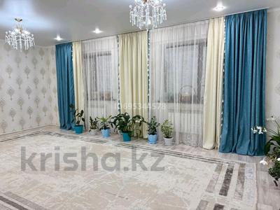 Продажа домов и дачи в Жамбылской обл.: Отдельный дом · 6 комнат · 130 м² · 15 сот., А.Мухаметжанова 47а за 35 млн 〒 Отдельный дом · 6 комнат · 130 м² · 15 сот., А.Мухаметжанова 47а за 35 млн 〒 в Мерке