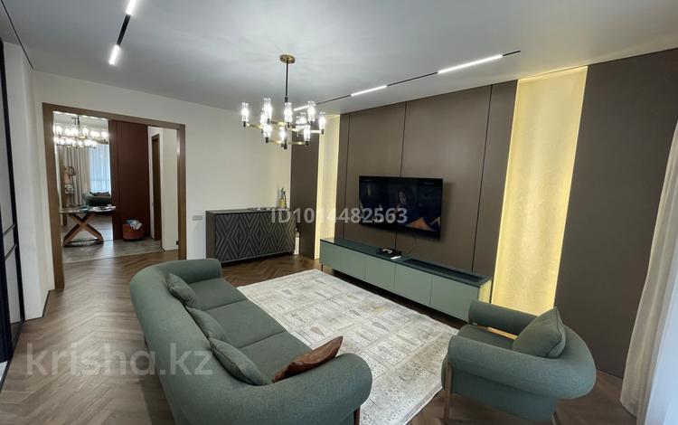 3-комнатная квартира · 108 м² · 5/9 этаж, Е 900 4 за 135 млн ₸ в Астане, Нура р-н — фото 2