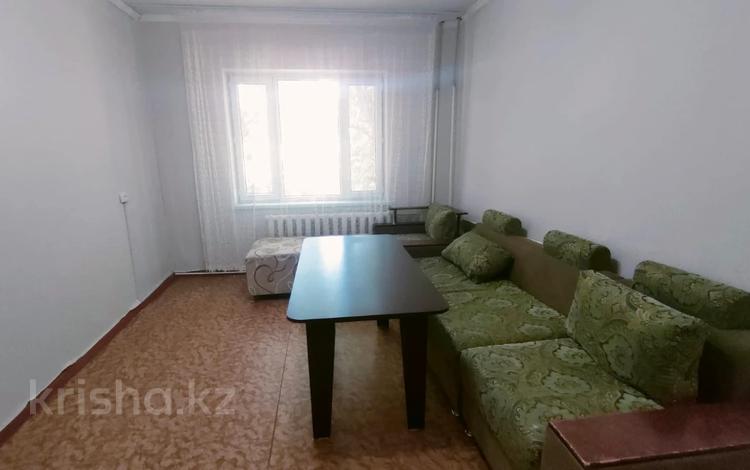 2-комнатная квартира · 45 м² · 3/5 этаж · помесячно, 10-МКР 18