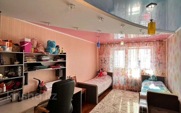 3-комнатная квартира, 87 м², 1/5 этаж, Жалела Кизатова за 34.2 млн 〒 в Петропавловске — фото 36