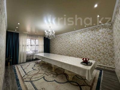 Отдельный дом · 4 комнаты · 180 м² · 8 сот., Шевченко — Республика за 45 млн 〒 в Талдыкоргане