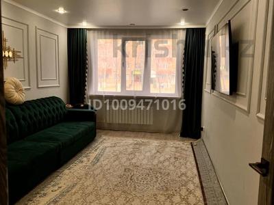 2-комнатная квартира · 49 м² · 1/5 этаж, Абая 62 за 15.5 млн ₸ в Уральске, мкр Школьник