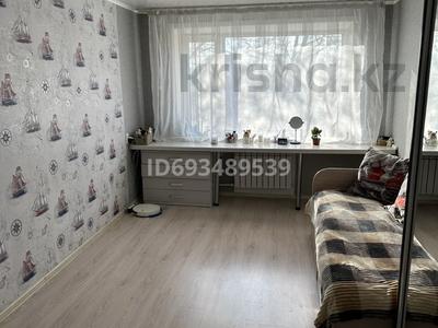 2-комнатная квартира, 42 м², 2/5 этаж помесячно, мкр Городской Аэропорт, Штурманская 1/5 за 170 000 〒 в Караганде, Казыбек би р-н