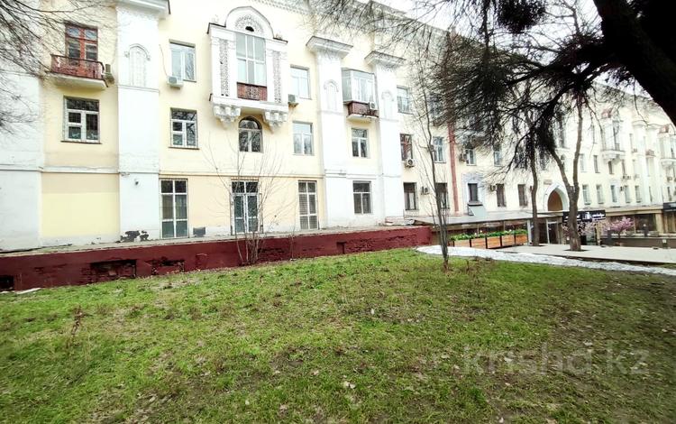 Еркін, дүкендер мен бутиктер, сұлулық салондары • 175 м², бағасы: 371.5 млн 〒 в Алматы, Алмалинский р-н — фото 14