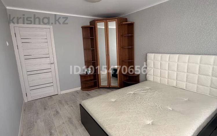 2-бөлмелі пәтер · 52 м² · 7/9 қабат, 28-шағынаудан 10 — Сатыбалдина , Муканова, бағасы: 20.5 млн ₸ в Караганде, Казыбек би р-н — фото 2
