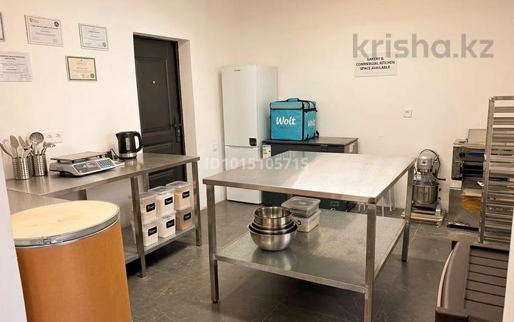 Еркін, кабинеттер және жұмыс орындары · 35 м², бағасы: 350 000 ₸ в Алматы, Алатауский р-н — фото 4