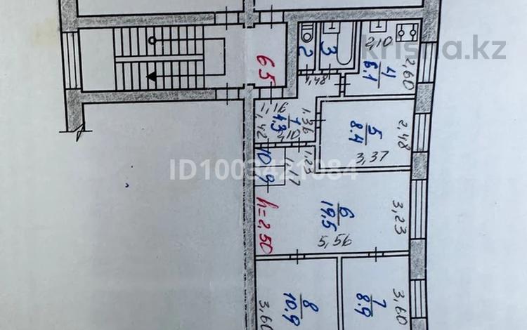 4-комнатная квартира · 63.4 м² · 4/5 этаж, Карчагина 112 за 20 млн 〒 в Рудном — фото 2