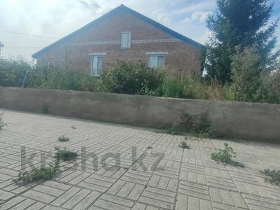 Отдельный дом · 3 комнаты · 246 м² · 10 сот., Такежанова за 42 млн ₸ в Усть-Каменогорске