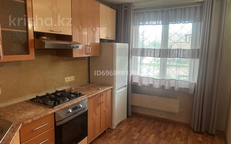 3-комнатная квартира, 70 м², 1/6 этаж, Строителей 1 — Пушкина