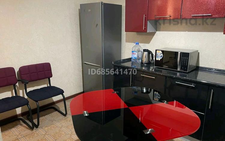 2-бөлмелі пәтер · 50 м² · 2/4 қабат, Наурызбай батыра 22 — Макатаева, бағасы: 300 000 ₸ в Алматы, Алмалинский р-н — фото 10