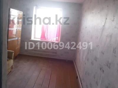 Отдельный дом · 4 комнаты · 100 м² · 10 сот., Акжол 1 — Село Узунколь Теректинский район за 5 млн 〒 в Теректы