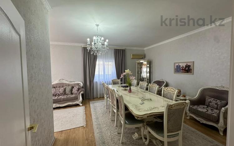 Отдельный дом · 4 комнаты · 200 м² · 6 сот., Максим горький 40 за 47.5 млн ₸ в Атырау — фото 2