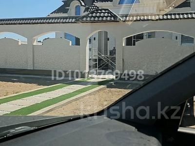 Отдельный дом · 8 комнат · 382 м² · 10 сот., Шәді Ақын 35 за 65 млн ₸ в Туркестане