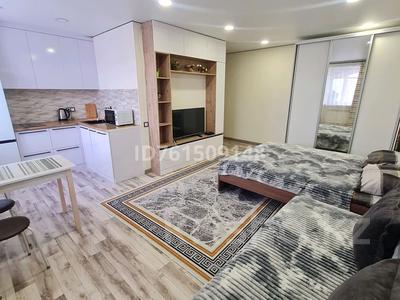 1-комнатная квартира · 30 м² · 5/5 этаж, Ауэзова 44 — Республика за 2 000 ₸ в Астане, Сарыарка р-н