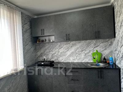 Продажа квартир в Карагандинской обл.: 1-комнатная квартира · 34 м² · 4/9 этаж, 8 микрорайон 74 — Амангельды за 7.4 млн 〒 1-комнатная квартира · 34 м² · 4/9 этаж, 8 микрорайон 74 — Амангельды за 7.4 млн 〒 в Темиртау