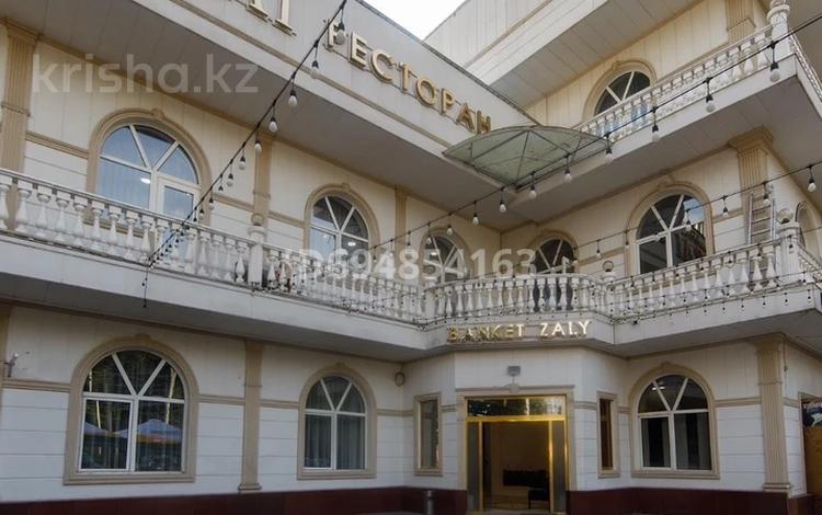 Склады, общепит, бани, гостиницы и зоны отдыха · 1470 м² за 830 млн 〒 в Алматы, Турксибский р-н — фото 2