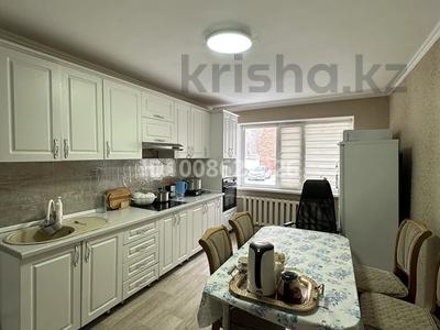 5-комнатная квартира · 102 м² · 1/5 этаж, Муса Жалиля 2 — 6 микрорайон за 28 млн 〒 в Жезказгане