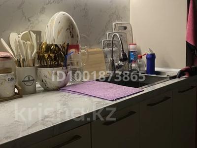2-комнатная квартира · 70 м² · 4/5 этаж, Пушкина 157 за 49 млн 〒 в Таразе