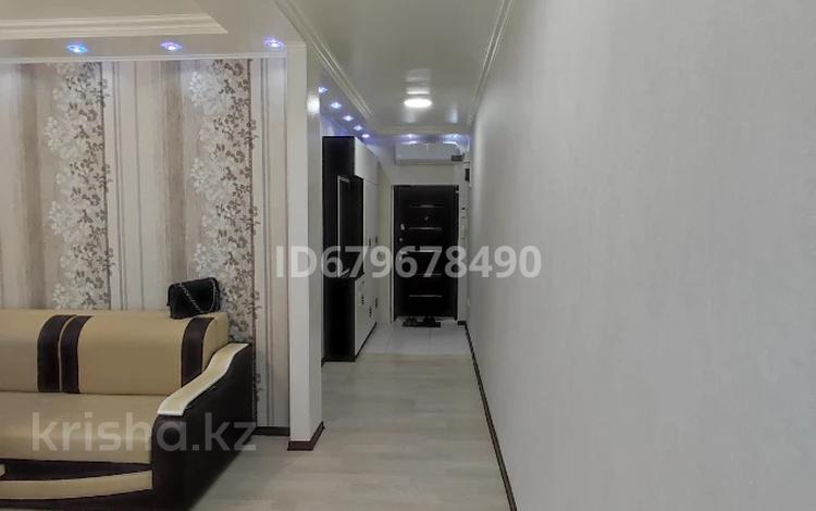 3-бөлмелі пәтер · 81 м² · 4/5 қабат, мкр Нурсая 106 — Аллея Нурсая, бағасы: 240 000 ₸ в Атырау — фото 13