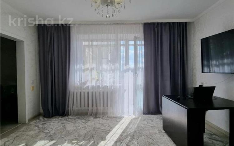 4-бөлмелі пәтер · 82 м² · 6/9 қабат, Степной 2 ш/а., бағасы: 33 млн ₸ в Караганде, Казыбек би р-н — фото 12