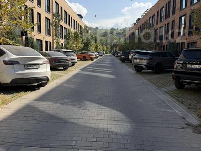 4-бөлмелі пәтер · 130 м² · 2/3 қабат, Нурлана Каппарова 116/4, бағасы: 200 млн ₸ в Алматы, Медеуский р-н