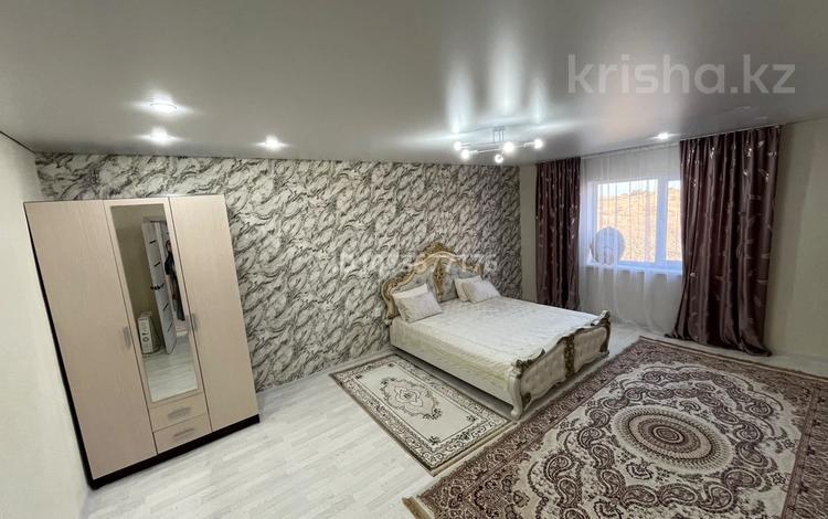 Дом · 3 комнаты · 120 м², 12микрарайон за 60 000 ₸ в Балхаше — фото 2
