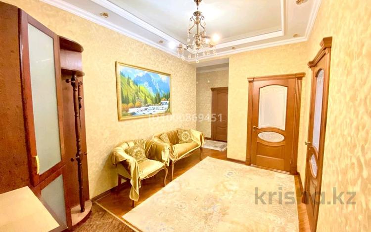 2-бөлмелі пәтер · 108 м² · 9/12 қабат, Манаса 24в, бағасы: 83 млн ₸ в Алматы, Бостандыкский р-н — фото 2