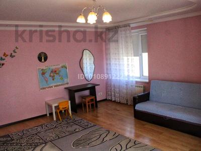 3-бөлмелі пәтер · 92 м² · 3/5 қабат, 3-й мкр 22, бағасы: 180 000 ₸ в Актау