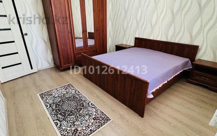 3-бөлмелі пәтер · 90 м² · 7/7 қабат, 11 19/2 — Туран молл и клиника талгат, бағасы: 150 000 ₸ в Туркестане — фото 2