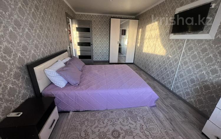 1-комнатная квартира · 40 м² · 8/9 этаж, мкр 11 115 за 8 000 ₸ в Актобе — фото 2
