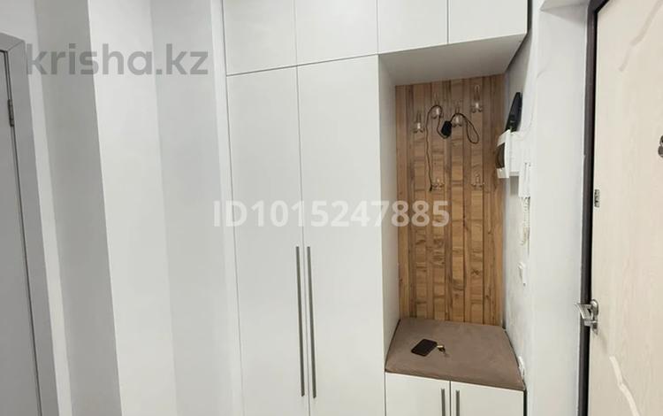 1-бөлмелі пәтер · 40 м² · 6/9 қабат, Шұғыла ш/а., Райымбека 590/8 — Жуалы, бағасы: 24.6 млн ₸ в Алматы, Наурызбайский р-н — фото 2