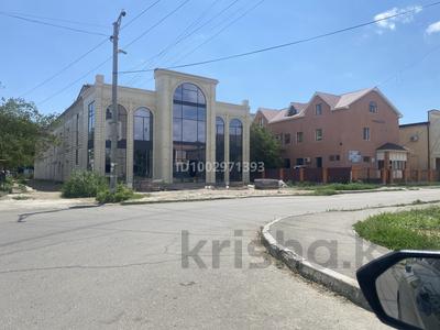 Еркін · 2200 м², бағасы: ~ 8.1 млн ₸ в Атырау, мкр Привокзальный-1