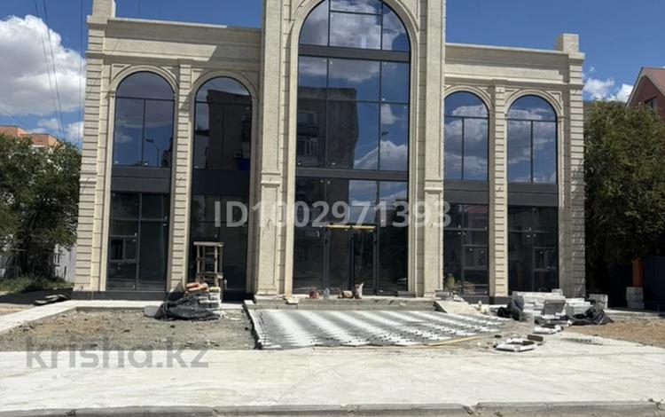 Еркін · 2200 м², бағасы: ~ 8.1 млн ₸ в Атырау, мкр Привокзальный-1 — фото 65