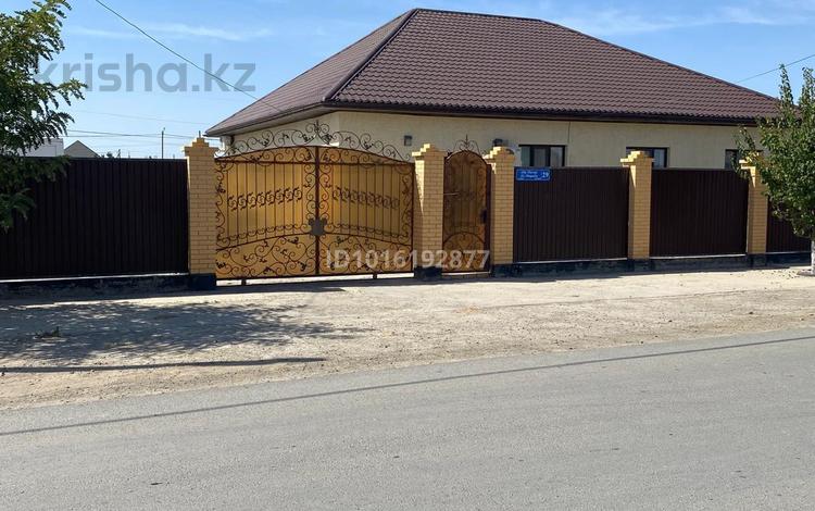 Отдельный дом · 6 комнат · 180 м² · 10 сот., Береке (Память Ильича) за 750 000 ₸ в Атырау — фото 2