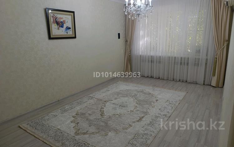 2-комнатная квартира · 55 м² · 1/5 этаж, мкр 8, Абулхайыр хана за 200 000 ₸ в Актобе — фото 2