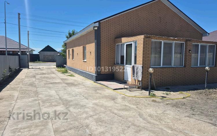 Отдельный дом · 4 комнаты · 150 м² · 9 сот., мкр Байтак, Водникова 2 за 21.5 млн ₸ в Атырау, мкр	Байтак — фото 2