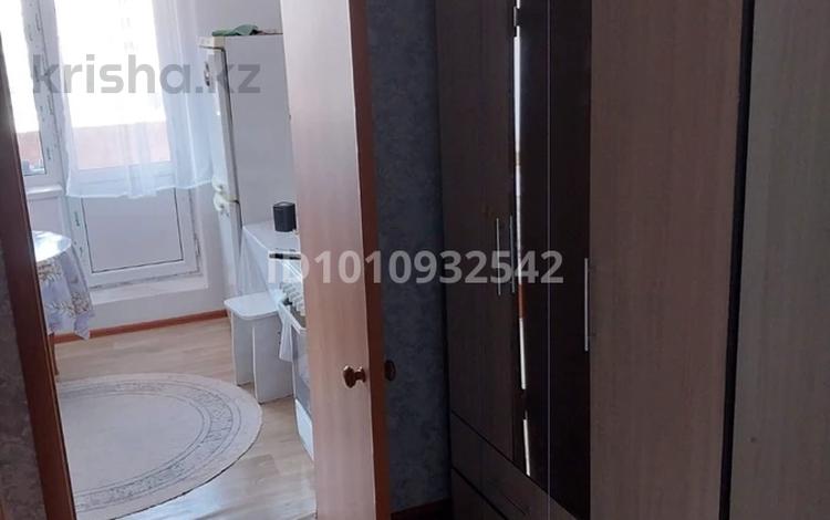 1-бөлмелі пәтер · 42 м² · 5/5 қабат, Есенберлина 4/1, бағасы: 17.5 млн ₸ в Усть-Каменогорске — фото 2