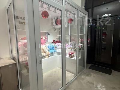 Магазины и бутики · 30 м² за 450 000 ₸ в Астане, Есильский р-н