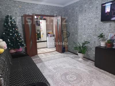 2-комнатная квартира · 51 м² · 5/5 этаж, Шевченко за 11.5 млн ₸ в Актобе, мкр Гормолзавод