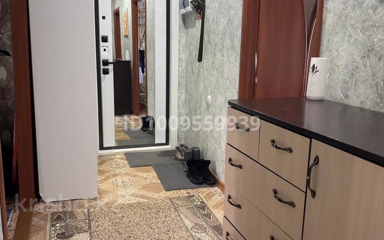 3-бөлмелі пәтер · 58 м² · 5/5 қабат, Беркимбаева 101/3 — Дарья фуд, Гринвич, Отрар, бағасы: 15.5 млн ₸ в Экибастузе — фото 5