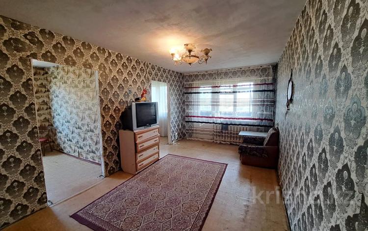 4-комнатная квартира · 61 м² · 5/5 этаж, Пришахтинск, 23й микрорайон 25 за 9.9 млн ₸ в Караганде, Алихана Бокейханова р-н — фото 2