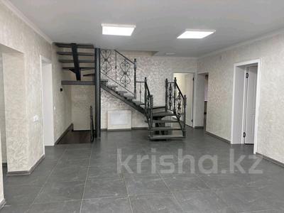 Свободное назначение, офисы, фитнес и спорт, медцентры и аптеки, образование, развлечения, кабинеты и рабочие места, студии · 400 м² за 2 млн 〒 в Алматы, Бостандыкский р-н